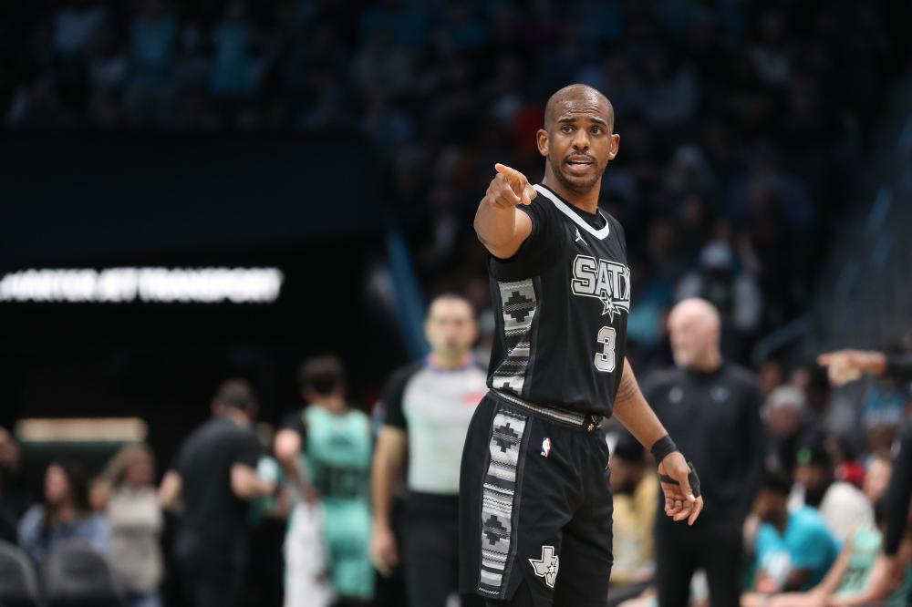 在防守端和 在防守端和